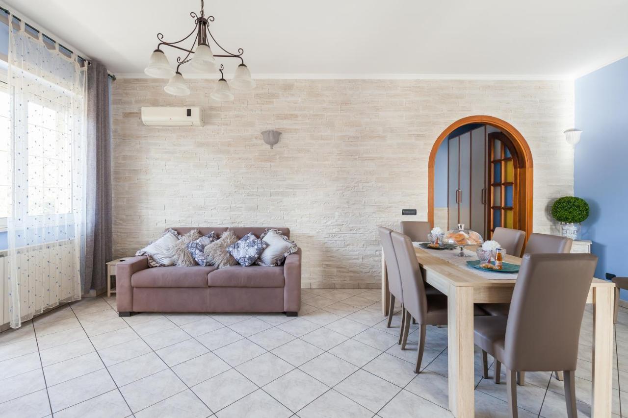 Casa Vacanze Giramondo Fiumicino Eksteriør billede